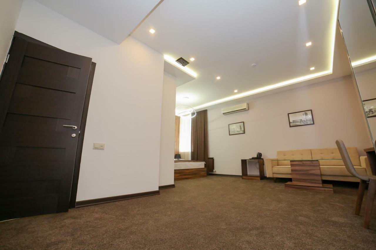 Moscow Boutique Hotel Erywań Zewnętrze zdjęcie
